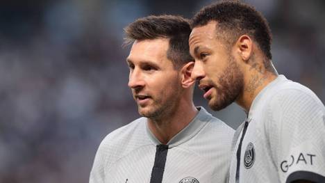 Bislang wird Lionel Messi den hohen Erwartungen seit seinem Wechsel zu Paris Saint-Germain kaum gerecht. Nun reagiert Teamkollege Neymar auf die anhaltende Kritik gegen den Argentinier. 