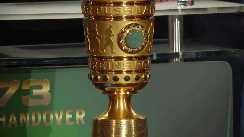 Der DFB-Pokal geht in die nächste Runde. Am Sonntagabend wurden die acht Partien des Achtelfinals ausgelost. Die Spiele werden am 18. Und 19.Januar ausgetragen.