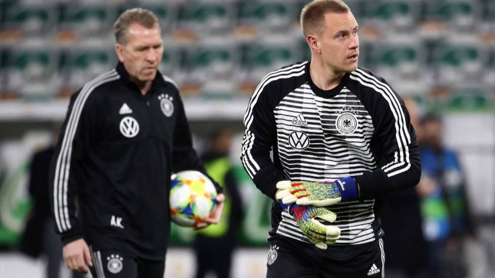 DFB-Torwarttrainer Andreas Köpke lobt Marc-Andre ter Stegen, macht aber auch klar, dass er in der Nationalmannschaft weiter hinter Manuel Neuer steht. 
