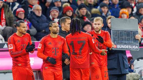 Bayern-Trainer Vincent Kompany hat auf den Flügelpositionen die Qual der Wahl. SPORT1 Chefreporter Stefan Kumberger erklärt, welche Optionen der Coach im Duell gegen den BVB hat. 