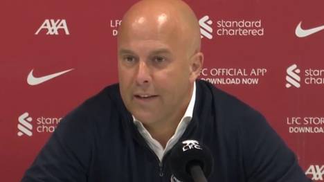 Verlängert Virgil van Dijk seinen Vertrag beim FC Liverpool? Trainer Arne Slot wird auf der PK nach dem 2:1 gegen West Ham mit der Frage konfrontiert und reagiert vielsagend.