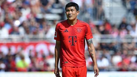 Minjae Kim hat eine durchwachsene Saison hinter sich. Auch ein vorzeitiger Bayern-Abgang scheint nicht ausgeschlossen. Jetzt nimmt der 27-Jährige selbst Stellung zu seiner Zukunft.