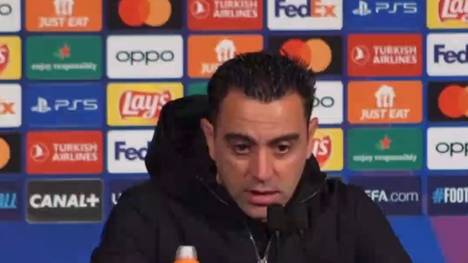 Barca-Trainer Xavi zeigt sich nach dem Sieg im Viertelfinal-Hinspiel bei Paris Saint-Germain zufrieden mit seiner Mannschaft. Der Spanier bezeichnet den Auswärtssieg als einen Moment des Stolzes.
