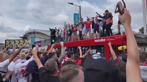 Nach den Unruhen beim EM-Finale zwischen Italien und England im Webley-Stadion will die FA gegen die Randalierer vorgehen.