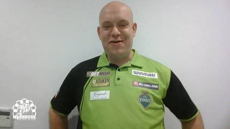 Michael van Gerwen spricht vor dem Finaltag in London bei der Premier League of Darts über seine Vorbereitung auf den Tag, seinen ersten Gegner Luke Humphries und warum er beim Warm-Up Kopfhörer trägt.