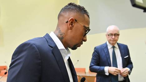 Das Landgericht München I verhängt eine Geldstrafe gegen Jérôme Boateng - allerdings unter Vorbehalt. Der frühere Bayern-Star muss nur zahlen, wenn er sich erneut etwas zuschulden kommen lässt.