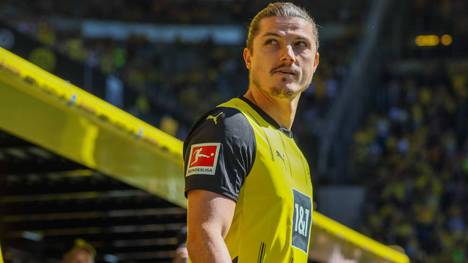 Ein Star von Borussia Dortmund findet deutliche Worte zur Mannschaftsperformance der vergangenen Saison. Für die neue Saison soll sein Trainer klare Vorstellungen haben.