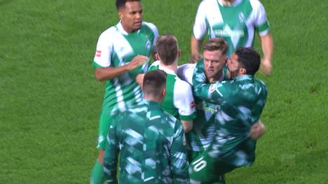In der vergangenen Saison schafften Werder Bremen und Schalke 04 den Wiederaufstieg. Seitdem entwickelten sich beide Teams jedoch in unterschiedliche Richtungen. Am Samstag treffen die Aufsteiger im Weserstadion aufeinander.