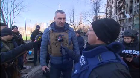 Laut Wladimir Putin bombardiert Russland nur militärische Ziele in der Ukraine. Darauf angesprochen, wird Kiews Bürgermeister Vitali Klitschko deutlich.