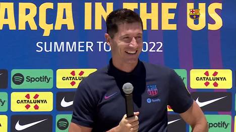 Im Rahmen der USA-Reise des FC Barcelona hat Robert Lewandowski seinen ersten offiziellen Auftritt bei seinem neuen Verein. Er freue sich darauf, neue Geschichte mit den Katalanen zu schreiben.