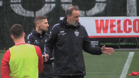 Nach nur einem Sieg aus den letzten sieben Bundesligapartien ist der VfB Stuttgart auf den vorletzten Platz abgerutscht. Im spanischen Marbella lässt Trainer Pellegrino Matarazzo die VfB-Spieler für den Klassenerhalt schwitzen.