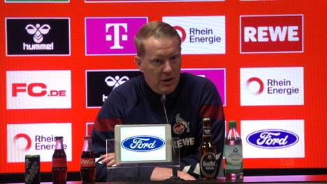 Der 1. FC Köln kassiert gegen den SV Darmstadt 98 eine bittere Pleite und taumelt dem Abstieg entgegen. Trainer Timo Schultz hofft nun auf einen besonderen Effekt.