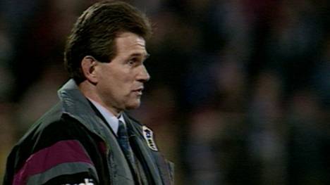 Der 4. Dezember 1994 war für Jupp Heynckes ein neuer Höhepunkt des Machtkampfes mit einigen seiner Spieler. Für Heynckes der Anfang vom Ende als Trainer von Eintracht Frankfurt. 