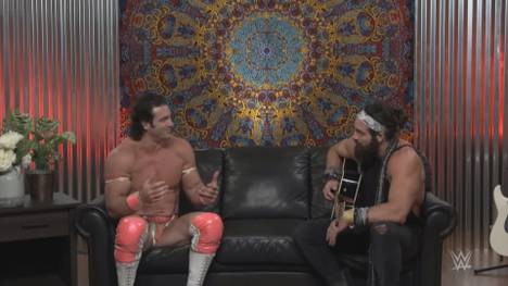 Bei WWE Monday Night RAW feiert Elias sein "Comeback" und trifft auf seinen "kleinen Bruder" Ezekiel - oder vielmehr auf sich selbst?