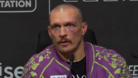 Oleksandr Usyk gewinnt auch den zweiten Kampf gegen Tyson Fury und verteidigt seine Weltmeistertitel. Auf der Pressekonferenz nach dem Fight tätigt er eine kuriose Aussage über seinen Gegner.