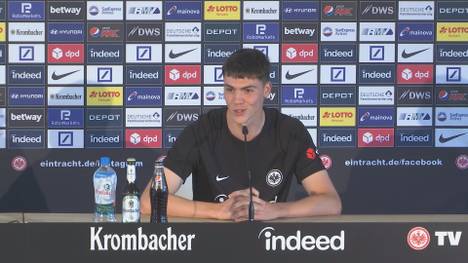 Marcel Wenig wechselt aus der U19 des FC Bayern München in die Bundesliga zu Europa-League-Sieger Eintracht Frankfurt.