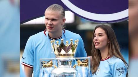 Erling Haaland erschien zur Meisterfeier von Manchester City gemeinsam mit seiner Freundin Isabel Haugseng Johansen.