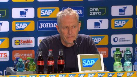 Der SC Freiburg spielt nach dem Sieg über TSG Hoffenheim in der nächsten Saison auf jeden Fall international. Christian Streich spricht auf der Pressekonferenz über diese gute Leistung.