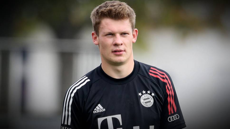 Bayerns Alexander Nübel stand am letzten Spieltag überraschenderweise nicht im Kader des FC Bayern. Steht der Ersatz-Keeper womöglich noch in diesem Transferfenster vor einer Ausleihe?