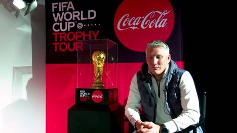 Ex-Weltmeister Bastian Schweinsteiger gibt seine Prognose für das DFB-Team bei der WM in Katar ab. 