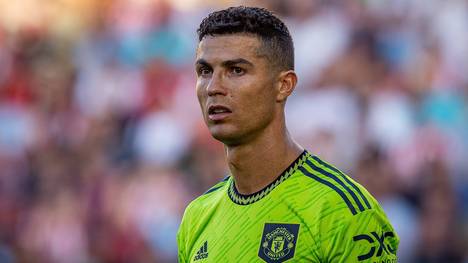 Cristiano Ronaldo findet einfach keinen neuen Klub. Jetzt sorgt ein wildes Gerücht um einen möglichen BVB-Wechsel für Aufsehen.