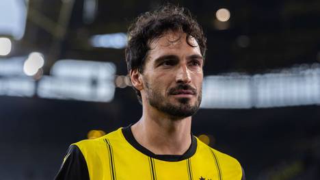 Borussia Dortmund gehen aufgrund von Verletzungen die Innenverteidiger aus - ein Comeback von Mats Hummels ist dennoch wohl kein Thema.