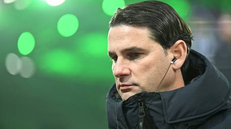 Borussia Mönchengladbach scheitert im DFB-Pokal blamabel am 1. FC Saarbrücken. Trainer Gerardo Seoane will nicht über seine Person reden.