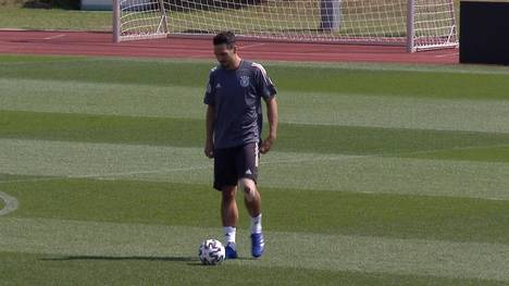 Mats Hummels litt während der EM unter Knieproblemen. Diese scheinen den BVB-Star weiterhin zu behindern.