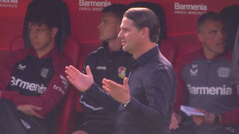 Die Krise von Bayer 04 Leverkusen verschärft sich immer weiter. Trainer Gerardo Seoane wirkt zudem ratlos. Dennoch soll er Lösungen gegen den Abwärtstrend finden.