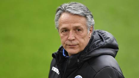 Aus für Uwe Neuhaus bei Arminia Bielefeld! Der Bundesligist hat sich für eine Trennung von seinem Trainer entschieden hat. 