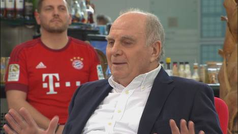 Uli Hoeneß spricht im STAHLWERK Doppelpass über den Unfall und Ausfall von Manuel Neuer.