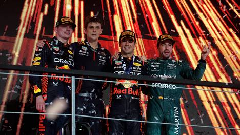 Das Hin und Her hat ein Ende. Fernando Alonso ist nun auch offiziell auf dem Podium des zweiten Formel-1-Rennens der Saison.
