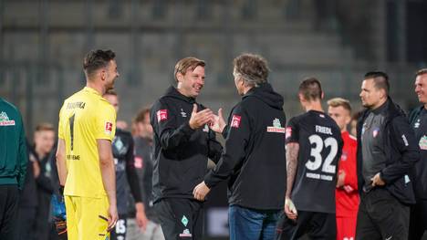 Nach dem Klassenerhalt von Werder Bremen lautet die wohl drängendste Frage, wie es mit Trainer Florian Kohfeldt weitergeht. Nach SPORT1-Informationen deutet alles daraufhin, dass Kohfeldt der Coach in Bremen bleibt. 