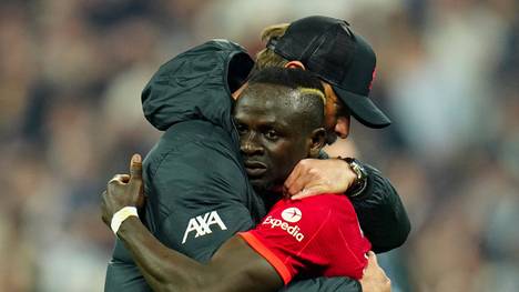 Sadio Mané vom FC Liverpool wird seit geraumer Zeit mit einem Wechsel zum FC Bayern München in Verbindung gebracht. Ein Barca-Star soll den Senegalesen ersetzen.
