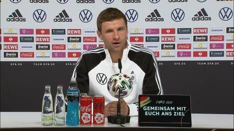 Erste DFB-Pressekonferenz für Thomas Müller nach seiner Rückkehr zur Nationalmannschaft. Der FCB-Profi verrät, wie er die Auszeit wahrnahm.