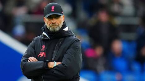 Jürgen Klopp bezieht angesichts der anhaltenden Ergebniskrise des FC Liverpool Stellung zu einem freiwilligen Rückzug. Der Ex-BVB-Coach deutet auch einen großen Umbruch an.