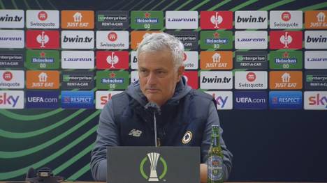 José Mourinho zieht mit der AS Rom ins Finale der Conference League ein. Nach dem Spiel spricht er über diesen emotionalen Moment.