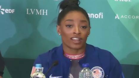 Simone Biles verpasst zum Abschluss der Turnwettbewerbe überraschend eine Medaille. Anschließend liefert der US-Superstar eine spezielle Erklärung.