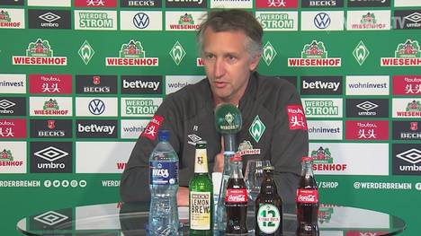 Wolfsburgs Trainer Oliver Glasner hat die Laustärke der Bremer Bank kritisiert. Werders Sportchef Frank Baumann weist diese Kritik energisch zurück.