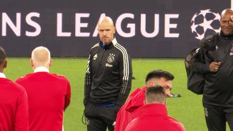 Der englische Rekordmeister Manchester United schließt die Baustelle auf der Trainerposition. Erik ten Hag verlässt Ajax Amsterdam und schließt sich den Red Devils an.