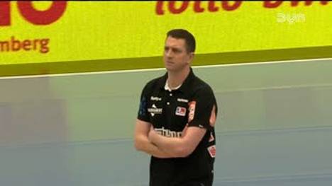 Im Schwaben-Derby gegen Altmeister Göppingen hat der Balinger Handball-Bundesligist seine Endlos-Sieglos-Serie beendet. Mit 30:29 (16:17) setzte sich der HBW in der ausverkauften Balinger SparkassenArena durch.