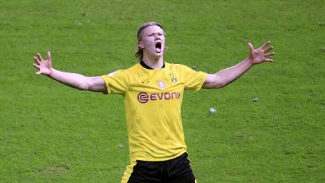 Die Zeichen verdichten sich, dass Erling Haaland auch in der kommenden Saison das schwarz-gelbe Trikot von Borussia Dortmund tragen wird. 