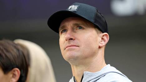 Drew Brees gehört zu den größten NFL-Quarterbacks aller Zeiten. 2021 beendet er seine Karriere. Jetzt enthüllt der 44-Jährige, dass er zurückkommen wollte. Doch um seinen Wurfarm steht es schlecht.