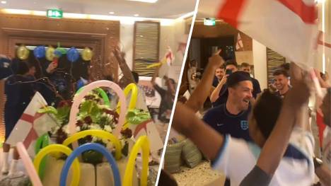 Nach dem erfolgreichen Viertelfinal-Einzug gegen Senegal feiern die Engländer ausgelassen im Team-Hotel.