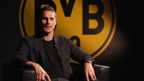 Sportdirektor Sebastian Kehl verlängert bei Borussia Dortmund bis 2027. Das BVB-Urgestein begründet seine Entscheidung.