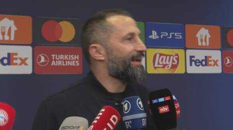 Hasan Salihamidzic spricht im Interview nach dem Viertelfinaleinzug des FC Bayern München über Joao Cancelo.