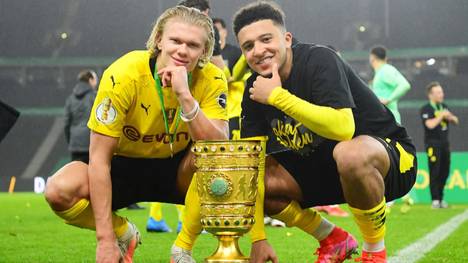 Der BVB-Stürmer hat auf Instagram auf den Wechsel seines Teamkollegen zu Manchester United reagiert: Außerdem: Balotelli findet neuen Klub.