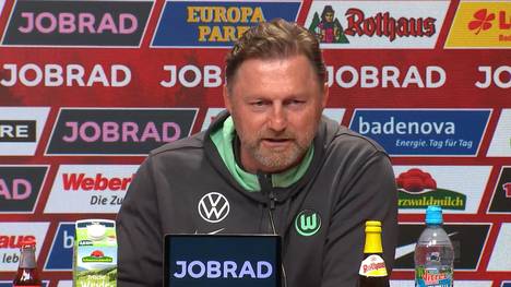 Nach dem Sieg des VfL Wolfsburg gegen den SC Freiburg spricht VfL-Trainer Ralph Hasenhüttl über eine geforderte Trinkpause der Wölfe.