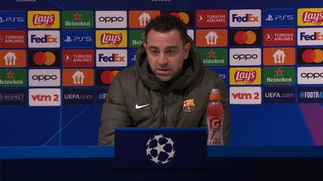 Vor der CL-Partie gegen Royal Antwerpen erklärt Xavi, dass sein Team sich verbessern müsse. Der Barça-Trainer glaubt aber immer noch, dass er auf halbem Weg ist, Barcelona zu alter Stärke zu führen.