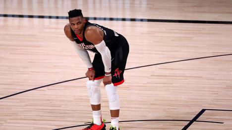 Bei den Houston Rockets geht die turbulente Offseason weiter. Laut Medienberichten will Russell Westbrook das Team verlassen und auch ein anderer Superstar denkt wohl über einen Abgang nach.